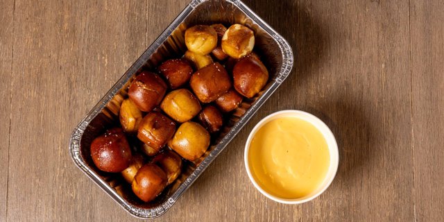Pretzels & Fondue