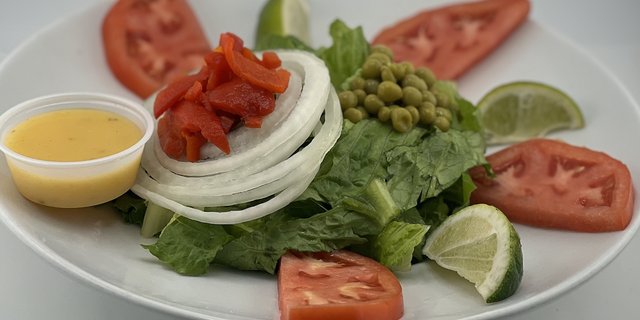 Lettuce & Tomato Salad Tray