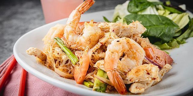 Yum Woon Sen Salad
