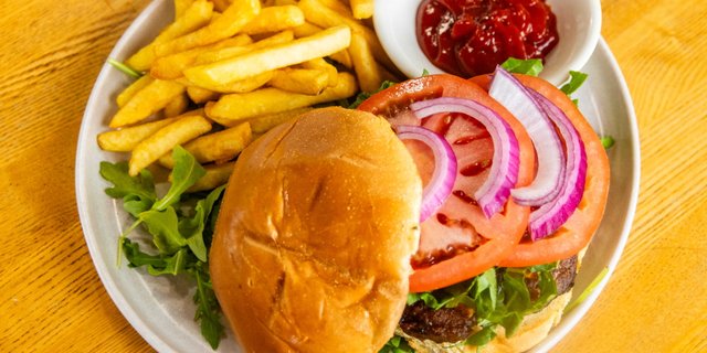 Nino's Angus Burger