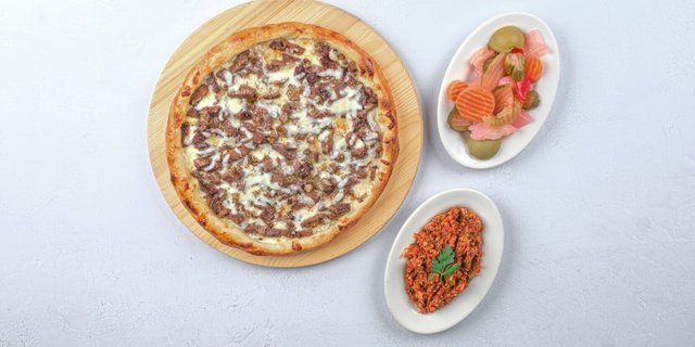Round Braised Beef & Cheese Pide