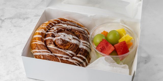 Cinnamon Roll Breakfast Box