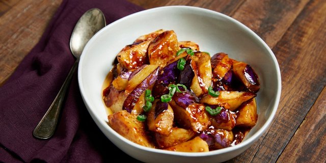 Eggplant w/ Garlic Sauce