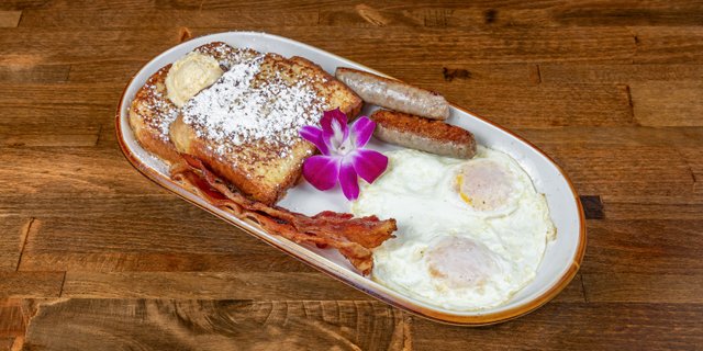French Toast & Eggs