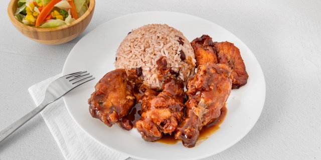 Brown Stew Chicken Meal