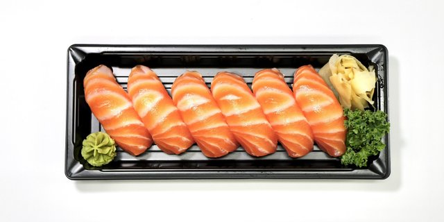 Salmon Nigiri