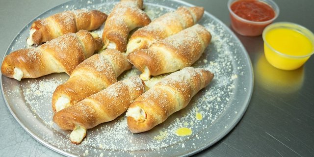 Pepperoni Rolls