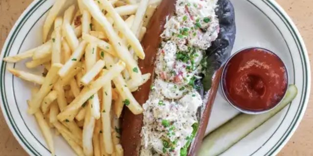 Dungeness Crab Roll