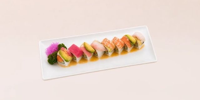 Rainbow Roll (8 Pcs)