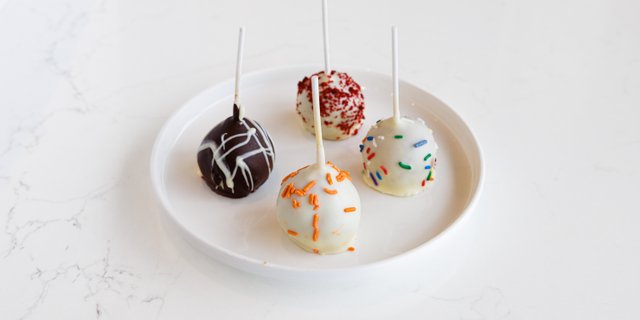 Vanilla Cake Pop