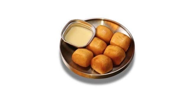 Golden Fried Buns (6 Pieces)
