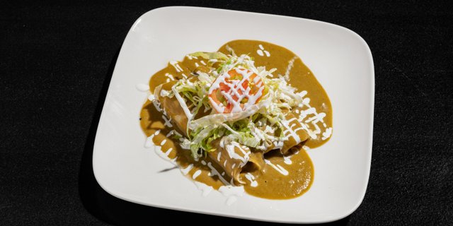 Enchiladas Al Sazon