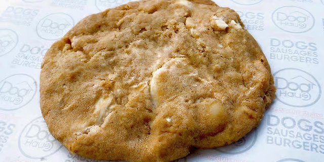 White Chocolate Macadamia Cookie Tray