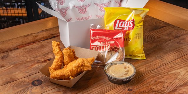 Chicken Tenders Box Lunch