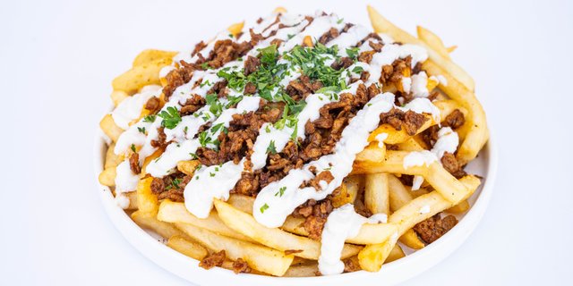 Vegan Chicken Shawarma Fries