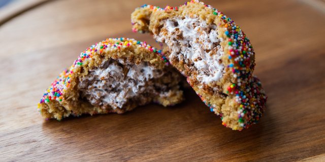Razzle Dazzle Cookie