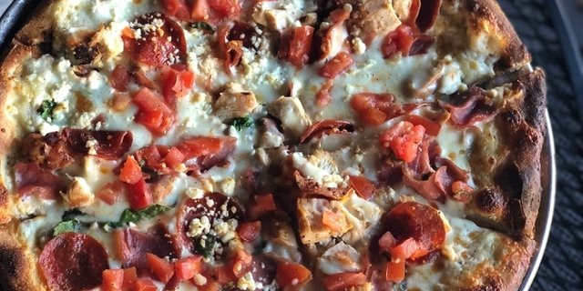Devine Pizza