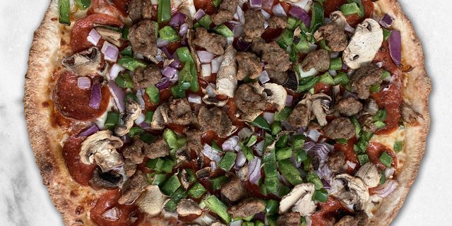 Deluxe Pizza