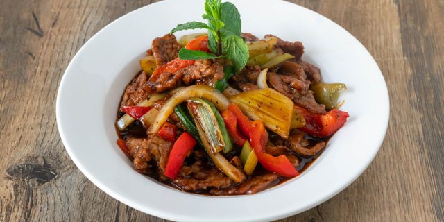Black Pepper Beef