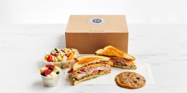 Classic Club Sandwich Boxed Lunch