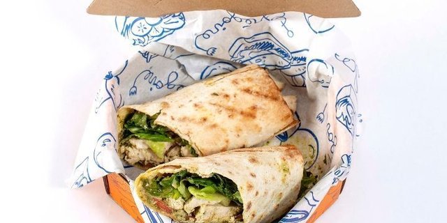 Grilled Chicken Sandwich w/ Pesto