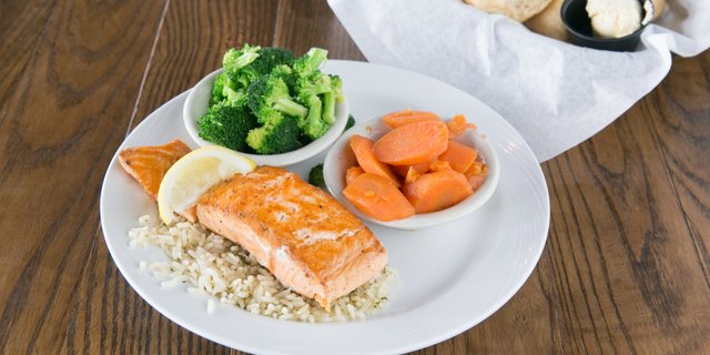 Grilled Salmon Meal Boxed Lunch