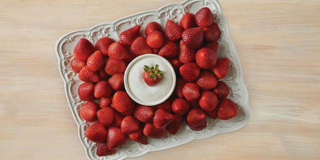 Fresh Strawberry Platter