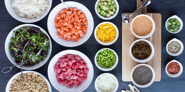 Build-Your-Own Ahi Tuna Poke Bar