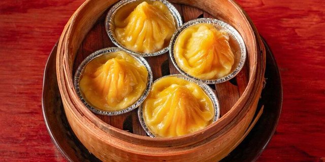 Juicy Crab & Shrimp Dumpling XLB