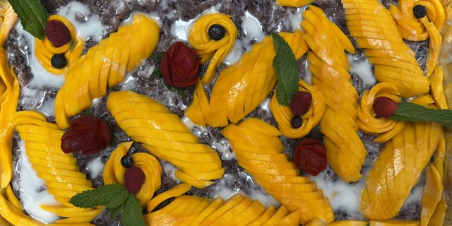 Mango Sticky Rice Tray