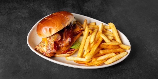 Gilde Chicken Club Sandwich