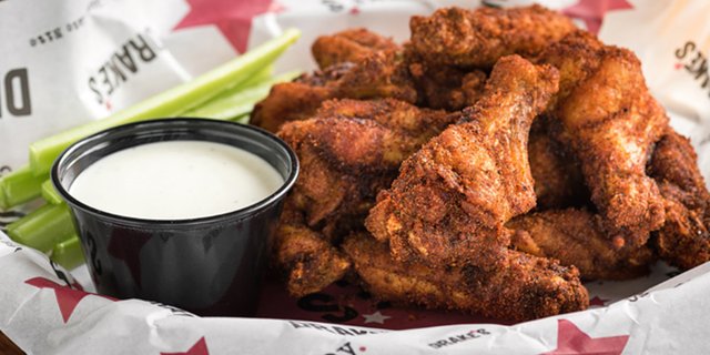 Sriracha Wings