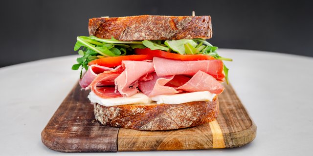 Prosciutto Sandwich
