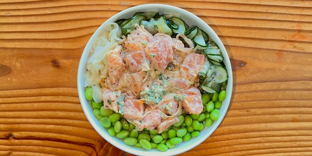 Mele Mango Salmon Poke Bowl