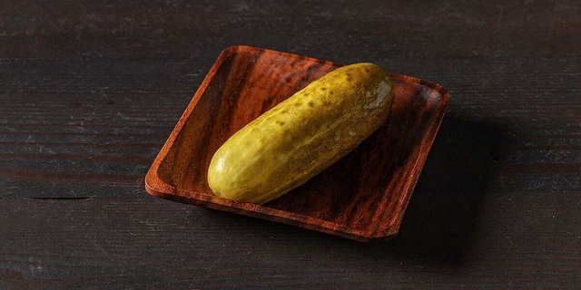 1 Whole Deli Pickle