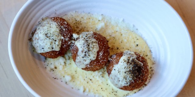 Cacio e Pepe Arancini