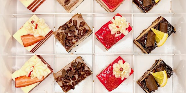 Petite Indulgence Collection