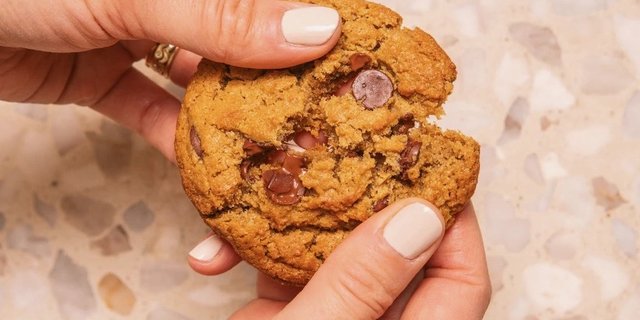 Chocolate Chip Cookie