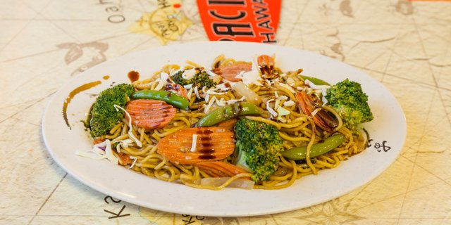 Yakisoba Noodles w/ Vegetables