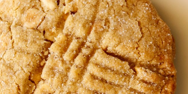 Dozen Peanut Butter Cookies