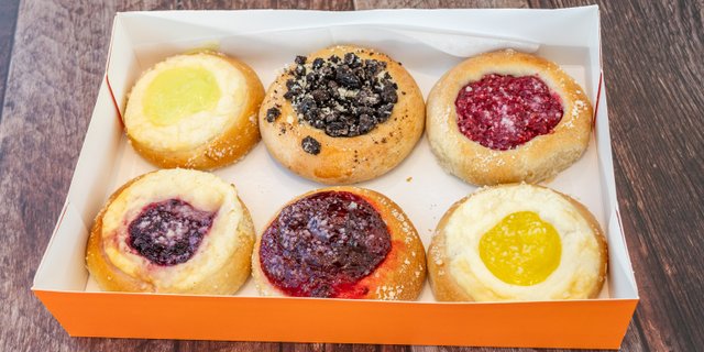Half Dozen Sweet & Fruit Kolache