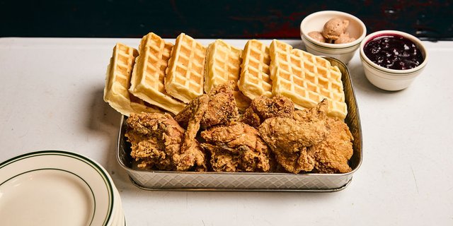 Chicken & Waffles Tray