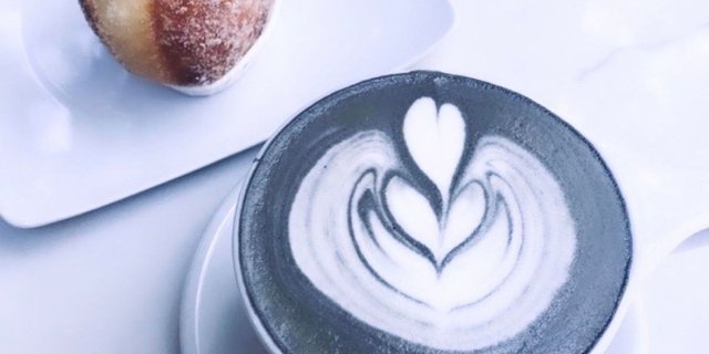 Black Vanilla Latte