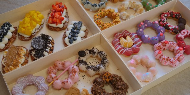 Mochi Donut & Cream Kroffles Box A