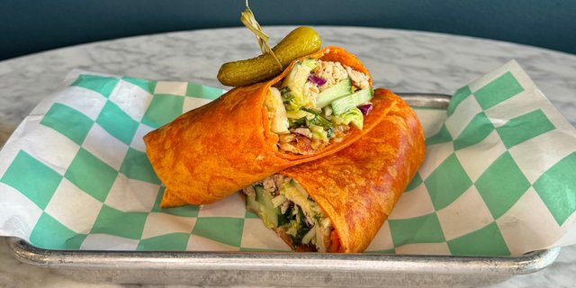 Bang Cluck Wrap