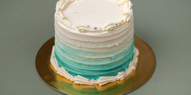 6" Classic Birthday Cake