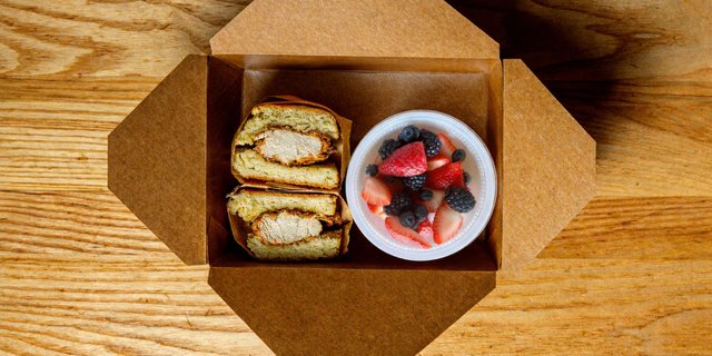 Hen Solo Boxed Lunch