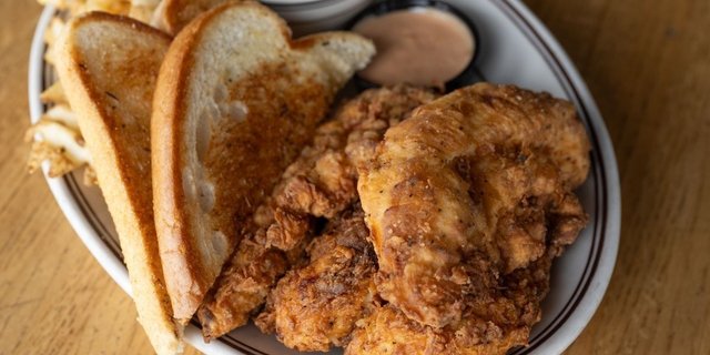Cluckin' Good Platter