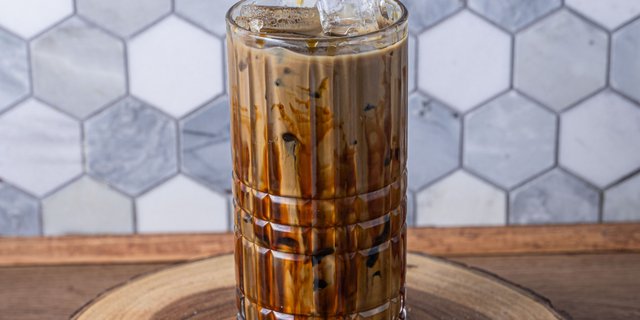 Oat Hojicha Latte
