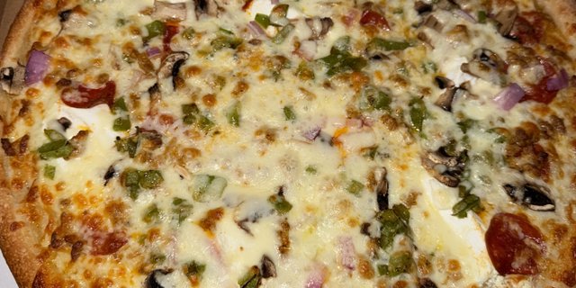 White Supreme Pizza